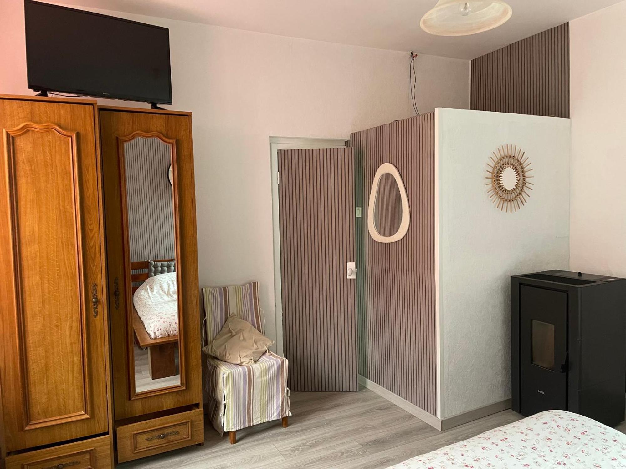 Holiday home Agreable Maison De *